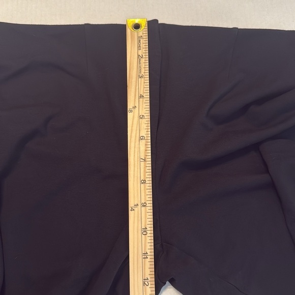 Chico's The Ultimate Fit Black Ponte Wide-Leg Crop Pants Size M/8 - Picture 5 of 15